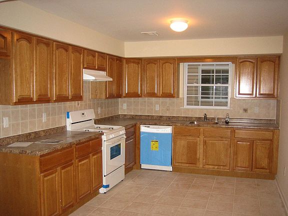 Kitchen (2nd Floor)