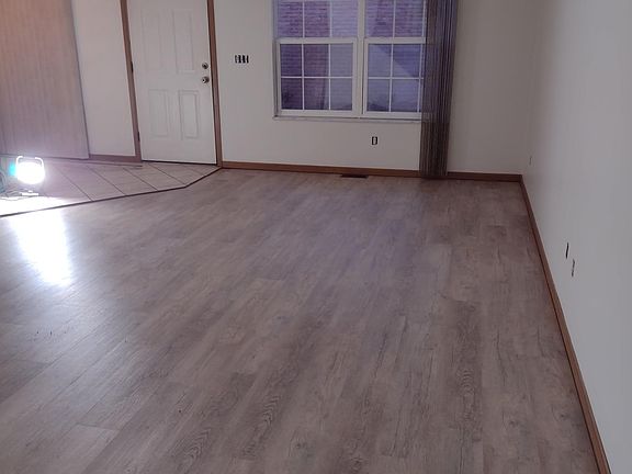 4th image of 754 Hampton Ct APT 4