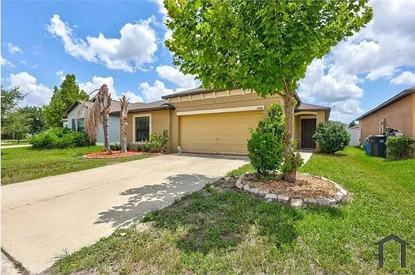 4 bed, 1841 sqft, $4,510 — Photo 2