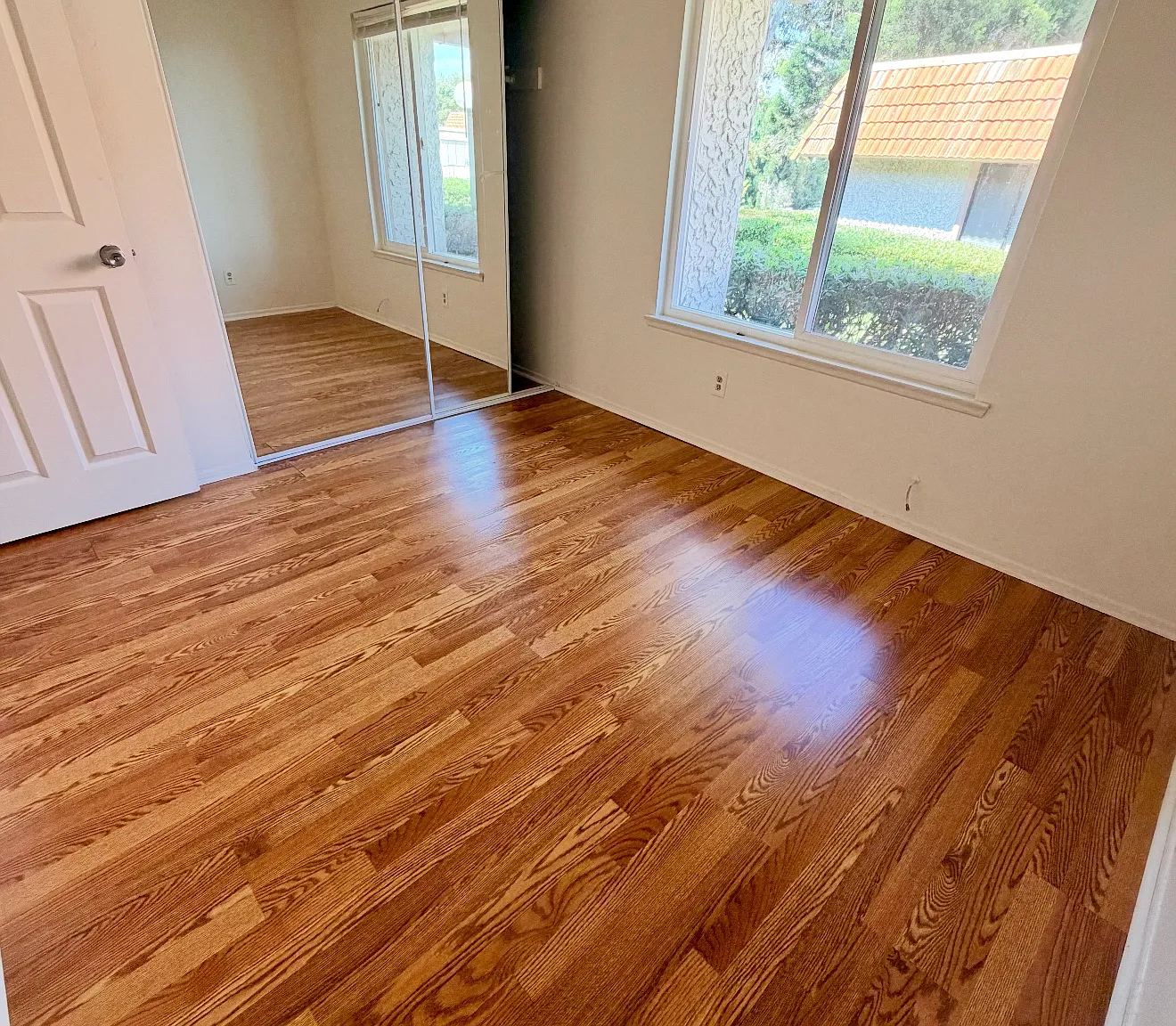 3 bed, 1104 sqft, $3,700 — Photo 1