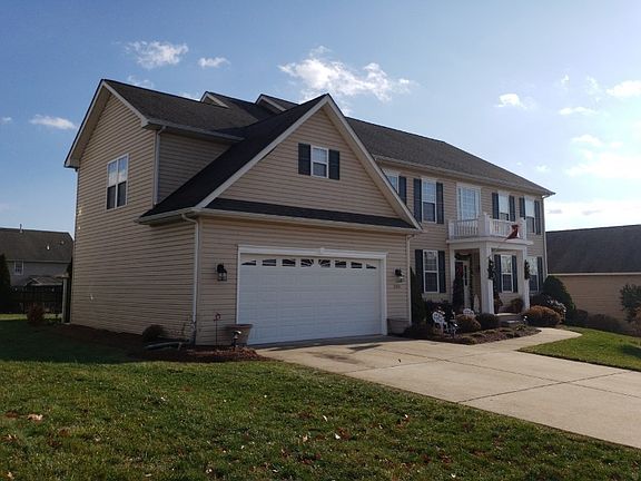 3rd image of 106 Carnmore Dr