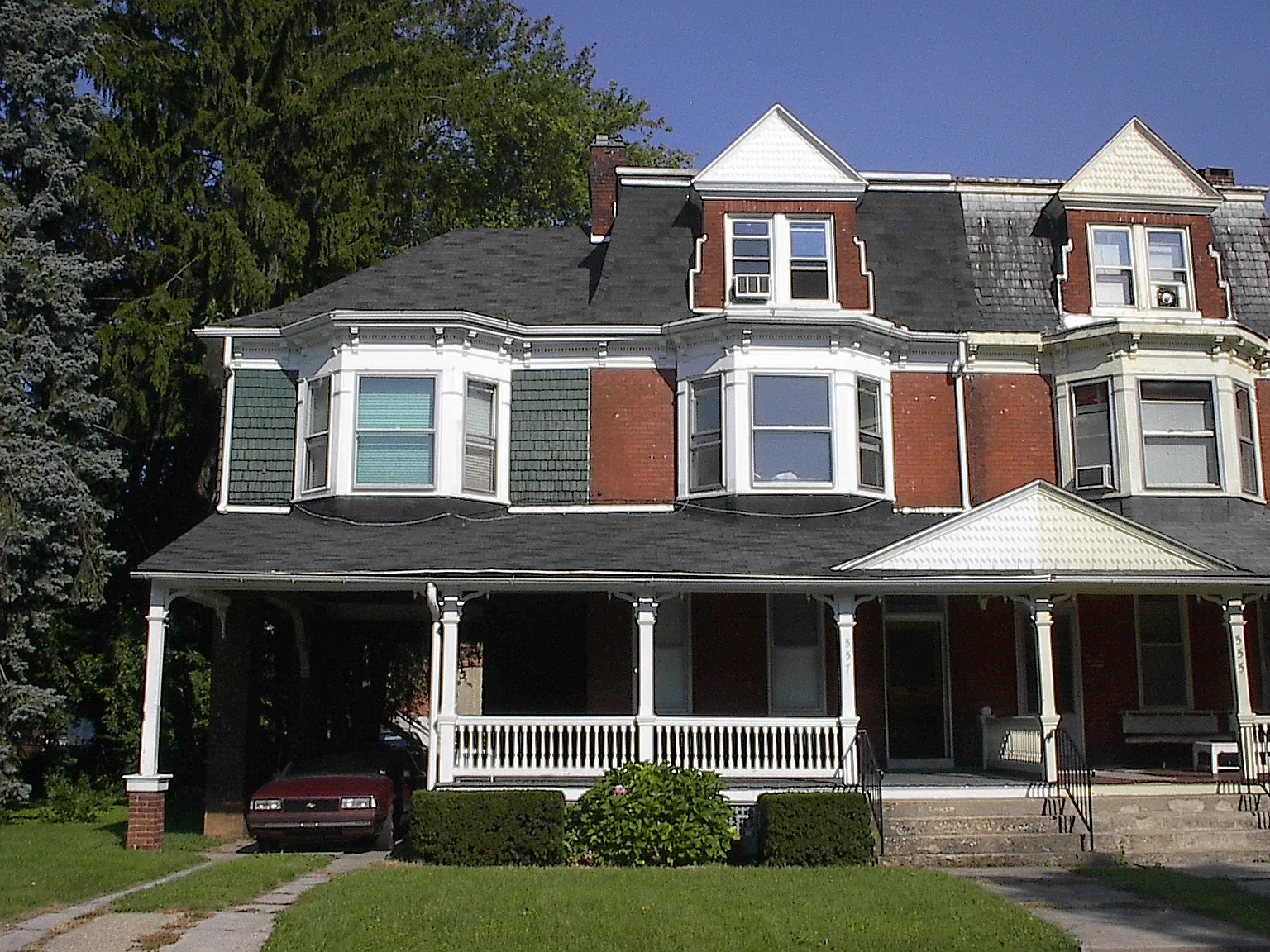 1 bed, $650 — Photo 1