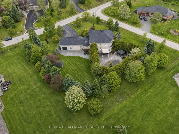 14 Robert Gray Rd, Whitchurch Stouffville, ON L4A 1M4