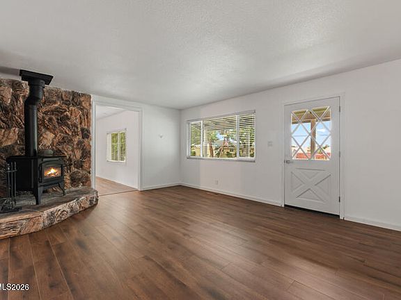 4th image of 2404 Michael Dr