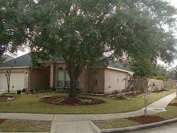 3rd image of 1702 Charlton Oaks Ct
