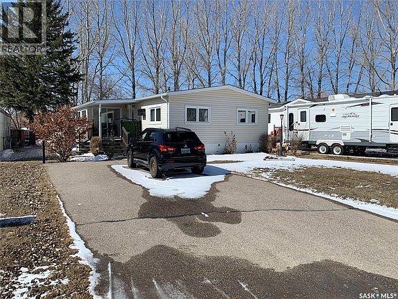 2nd image of 48 Crystal Dr