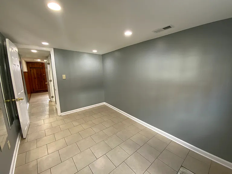 2545 S Bellford St — Photo 65