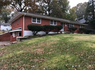 1221 NE 77th Ter, Gladstone, MO 64118