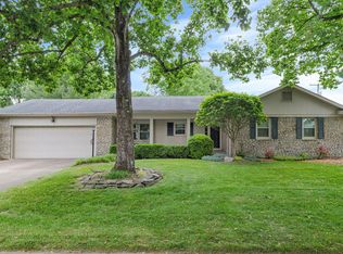 2000 Bamboo Dr, Lexington, KY 40513