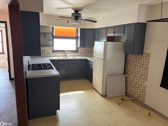 2nd image of 508 E Elm St