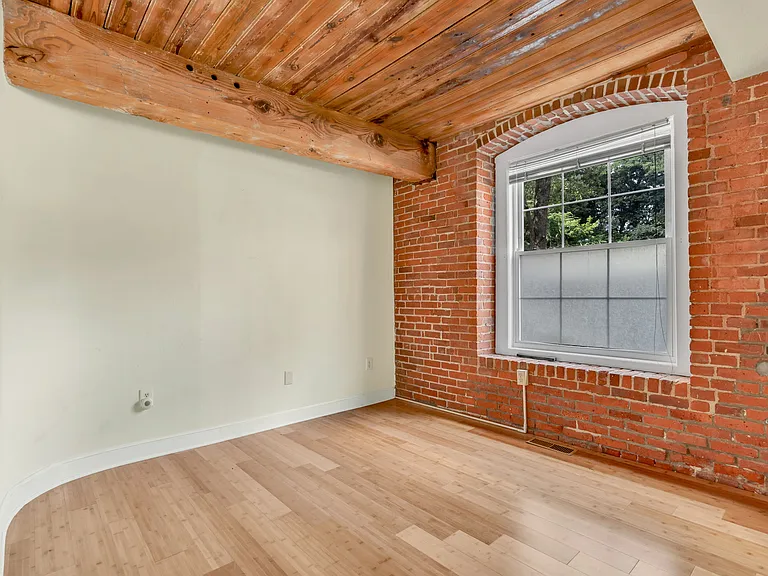 14 Sanford St #7 — Photo 15