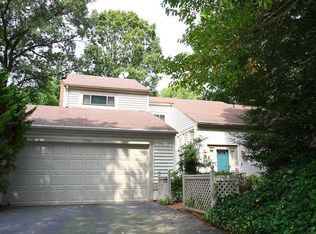 11704 Riders Ln, Reston, VA 20191