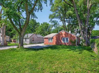 2734 Merle Hay Rd, Des Moines, IA 50310
