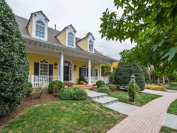 8611 Village Park Pl