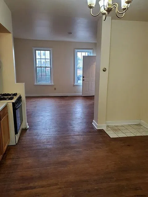 2 bed, 1000 sqft, $1,395 — Photo 3