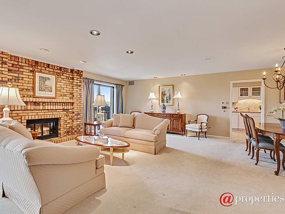 Living Room / Dining Room