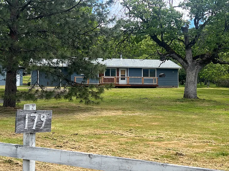 179 Anna Laura Dr — Photo 1