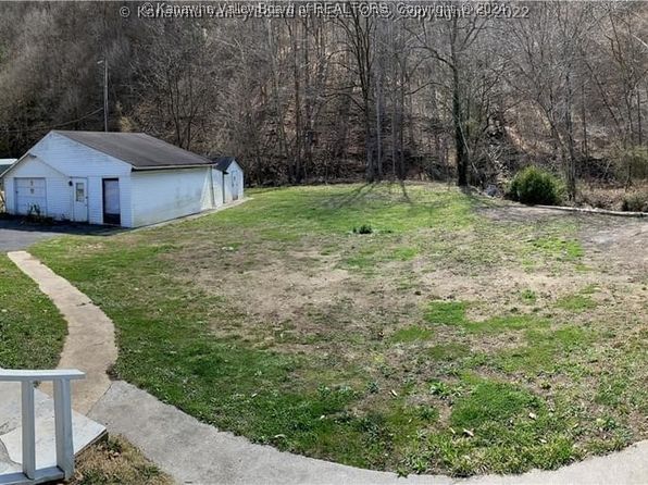 2078 Route 52, Gilbert, WV 25621