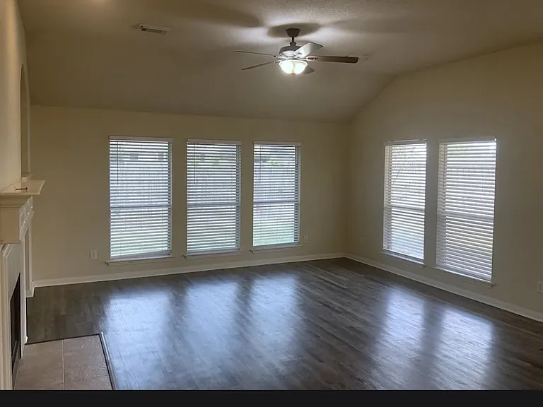 19435 Wildwood Dale Ln — Photo 5