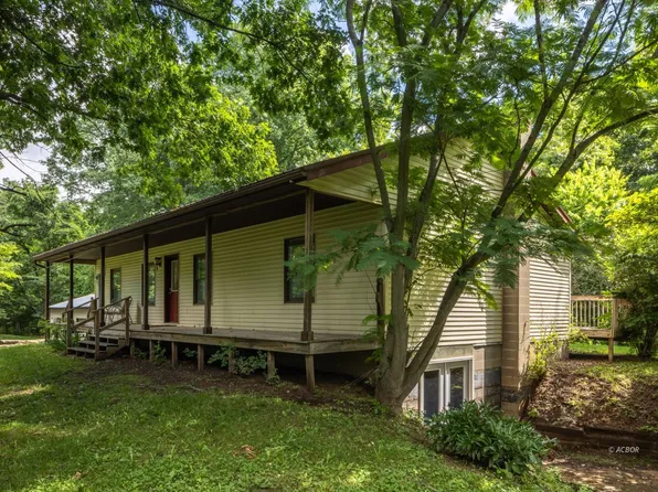 13590 Eddy Rd, Athens, OH 45701