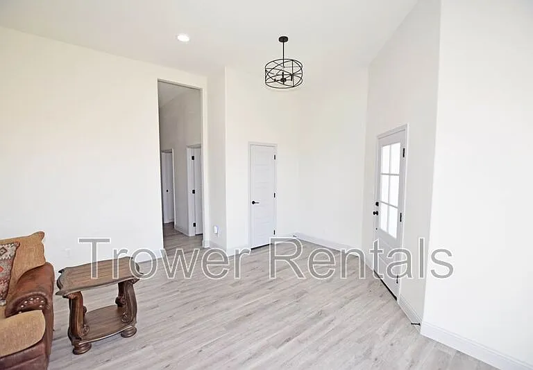 8650 Fortuna Ct — Photo 39