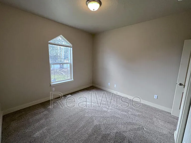 835 Nutcracker Dr — Photo 30