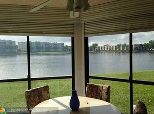 7326 Fairfax Dr #109, Tamarac, FL 33321