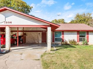 1306 Glenda Dr #B, Round Rock, TX 78681