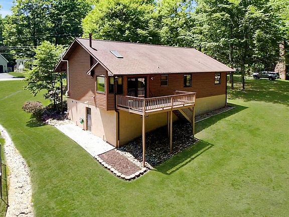 3rd image of 3442 Bay Rd