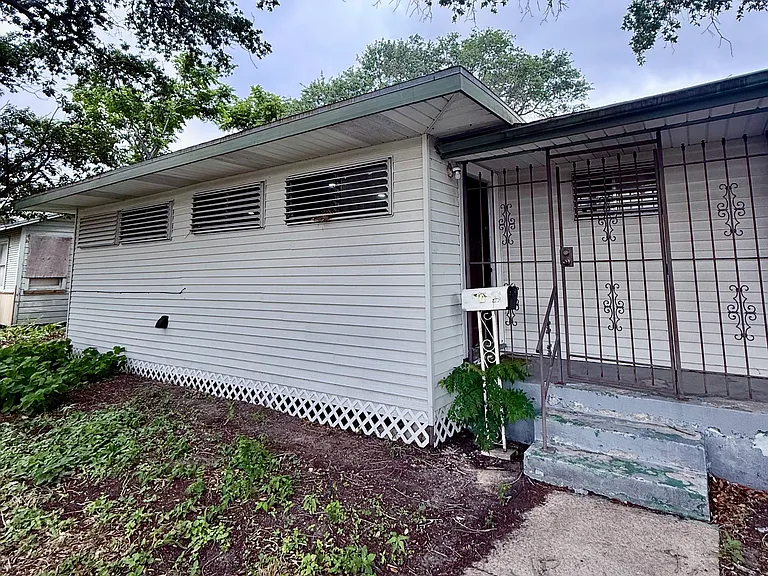 1002 Chamberlain St #A — Photo 12
