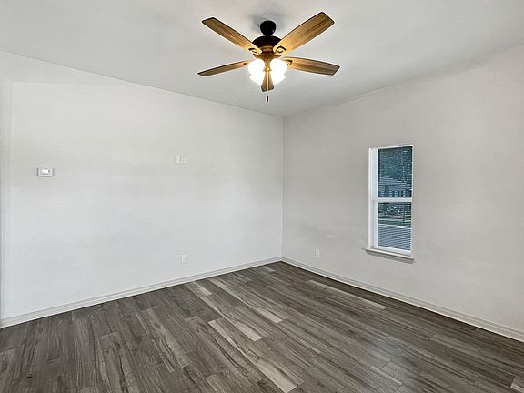 4th image of 1723 NW 25th St Unit 1