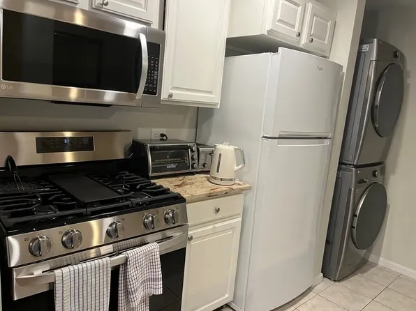 39 Broadway APT 201, Malden, MA 02148