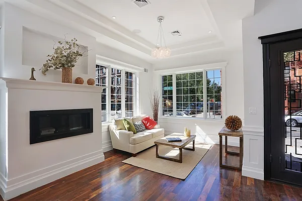 Sold by Corcoran | media 21