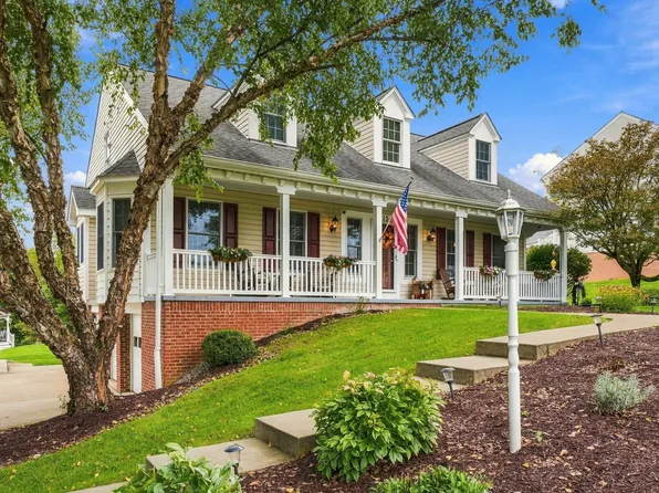 115 Pine Nut Dr, Eighty Four, PA 15330