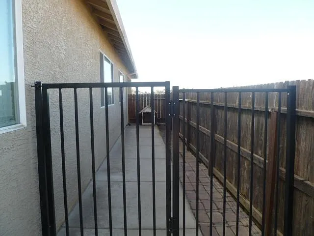 Dersingham Dr — Photo 16