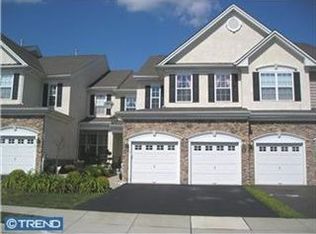 13 Brecknock Ct, Newtown, PA 18940