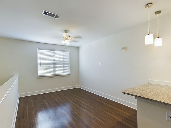 5th image of 470 Arsdale Ave #29-204