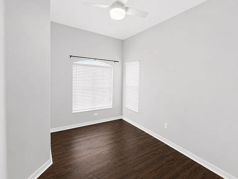 9253 Beaufort Ct — Photo 9