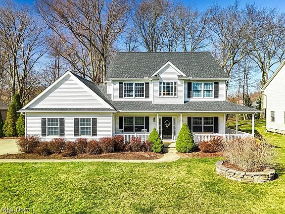 2nd image of 1467 Summer Wood Ln