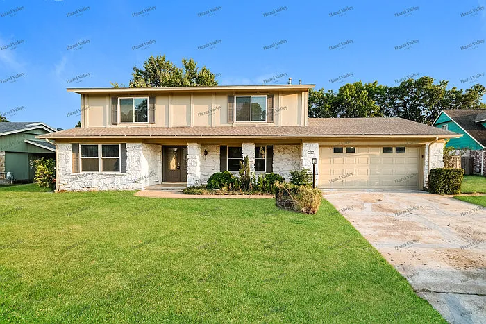 705 Meadowood Dr