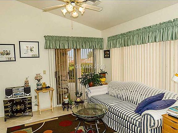 2nd image of 2704 Youngdale Dr