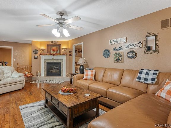 4th image of 82 Tanglewood Dr