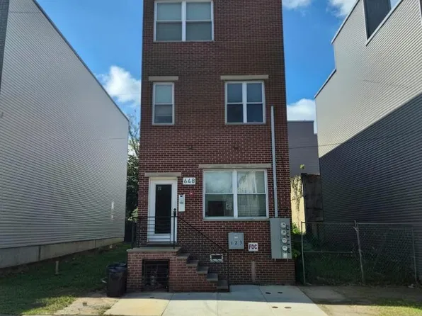 648 N 38th St, Philadelphia, PA 19104