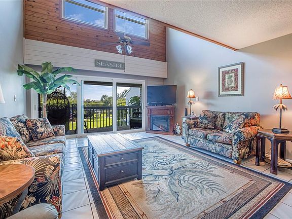 3rd image of 1375 Pinellas Bayway S APT 31