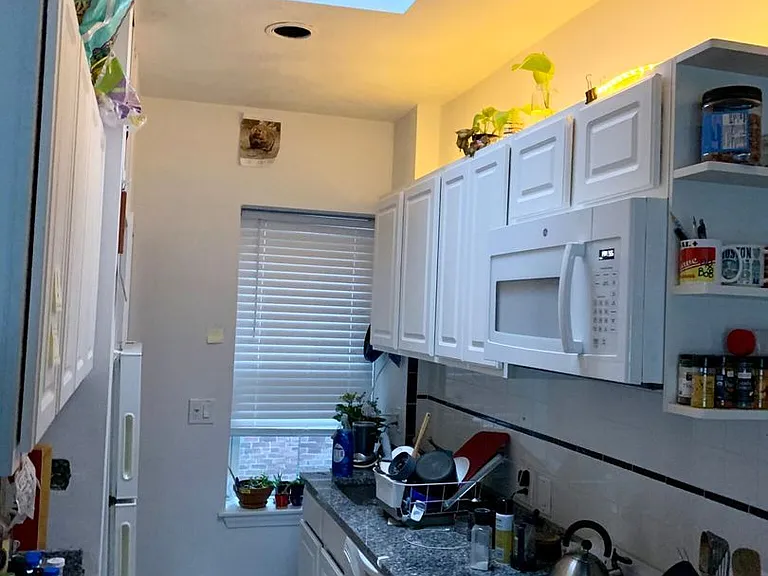 55 Westland Ave #8H — Photo 3