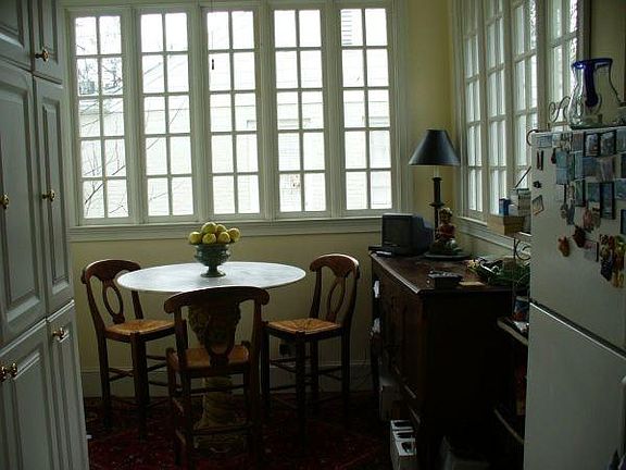 Kitchen breakfast room