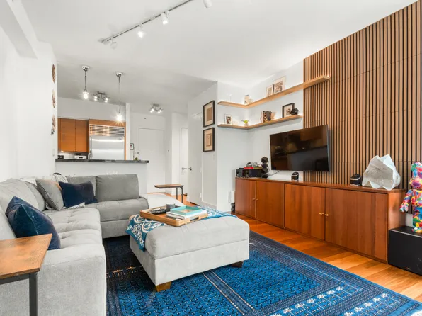 10 West End Avenue image 9 of 19