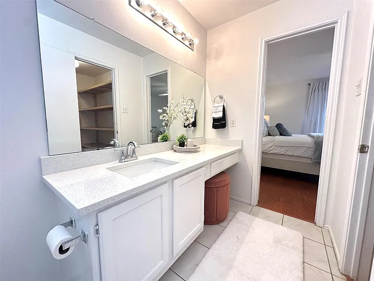 8223 Golf Green Cir — Photo 24