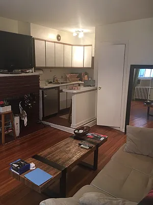 Rented by Downtown Realty Group LTD | media 30