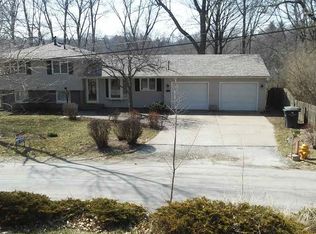 1410 32nd Ave, Rock Island, IL